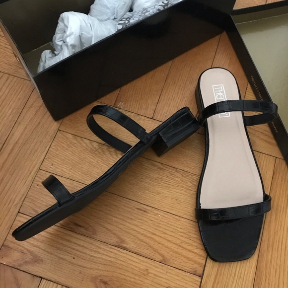 Therapy sandals - Picture 3 of 3